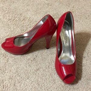 3.5 inch red peek a boo pumps